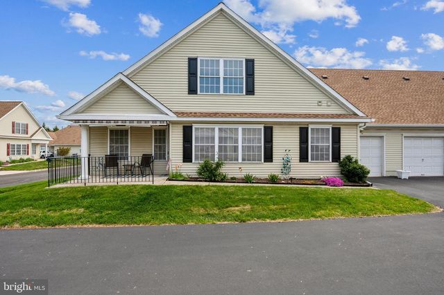 29 AVENROWE CT, Fairless Hills, PA 19030