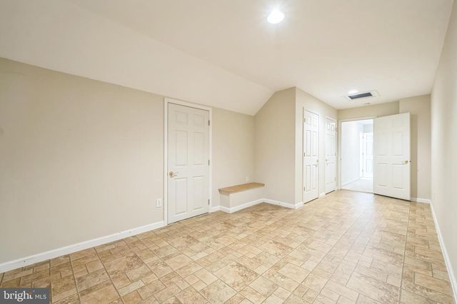29 AVENROWE CT, Fairless Hills, PA 19030