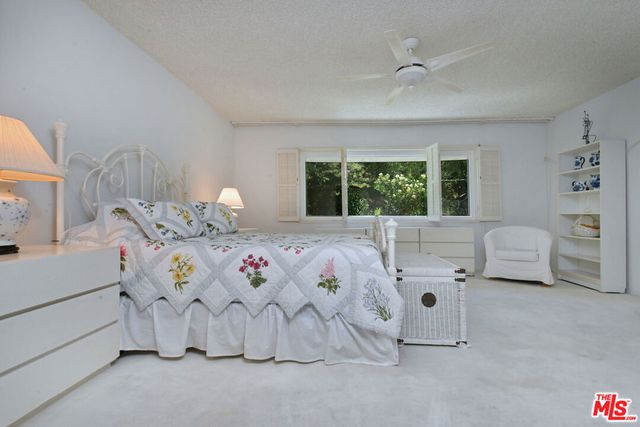 11944 Briarvale Lane, Studio City, CA 91604
