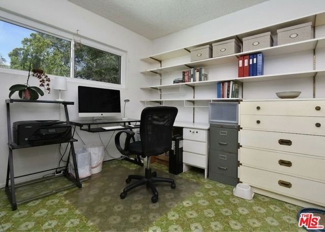 11944 Briarvale Lane, Studio City, CA 91604