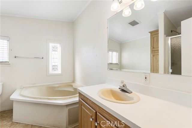 4901 Green River Road 228, Corona, CA 92878