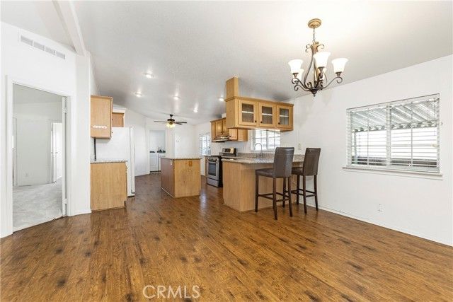 4901 Green River Road 228, Corona, CA 92878