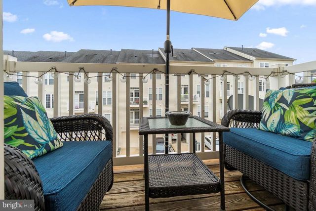 2456 EASTBOURNE DR, Woodbridge, VA 22191