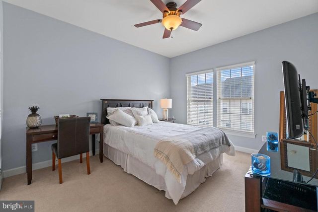 2456 EASTBOURNE DR, Woodbridge, VA 22191