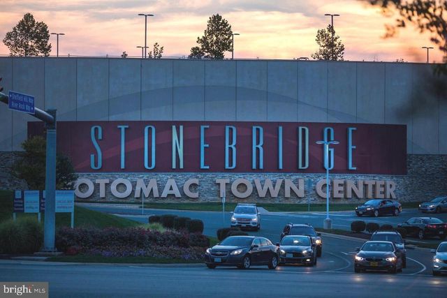 2456 EASTBOURNE DR, Woodbridge, VA 22191