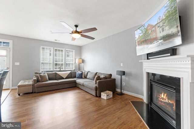 2456 EASTBOURNE DR, Woodbridge, VA 22191