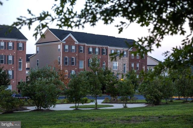 2456 EASTBOURNE DR, Woodbridge, VA 22191