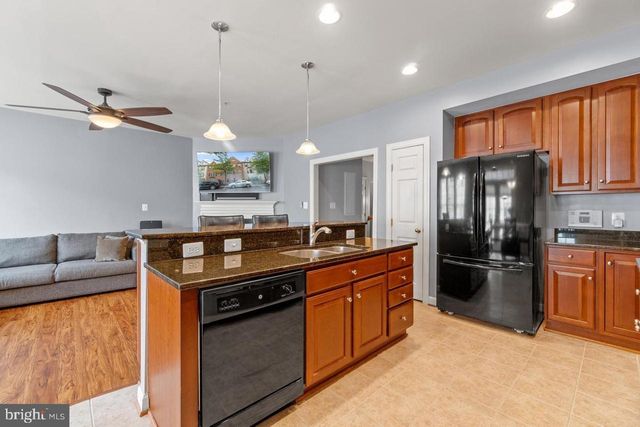 2456 EASTBOURNE DR, Woodbridge, VA 22191