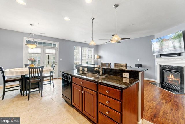 2456 EASTBOURNE DR, Woodbridge, VA 22191