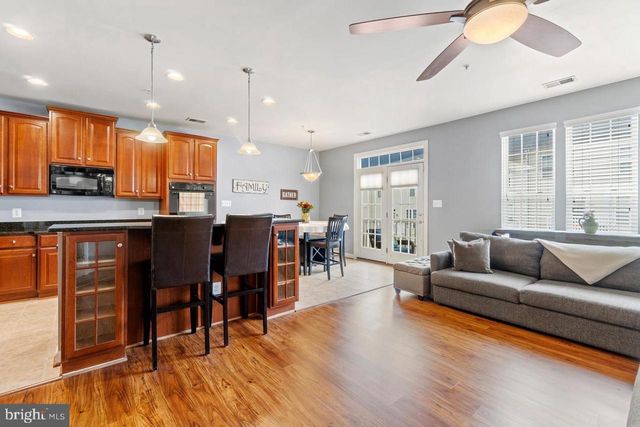 2456 EASTBOURNE DR, Woodbridge, VA 22191