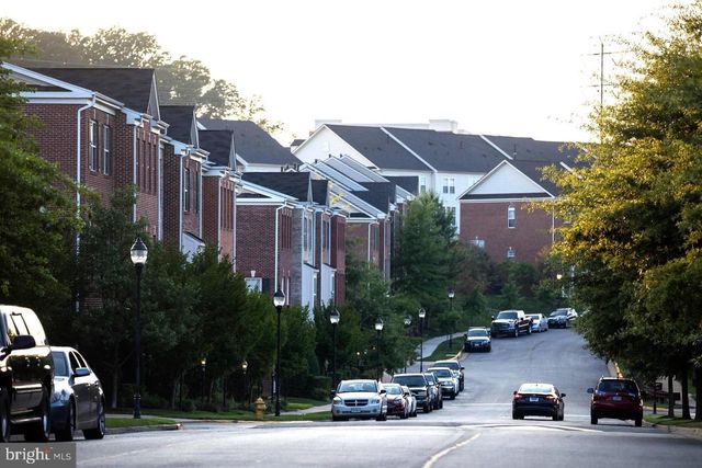 2456 EASTBOURNE DR, Woodbridge, VA 22191