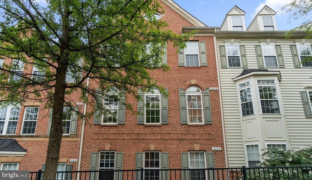 2456 EASTBOURNE DR, Woodbridge, VA 22191