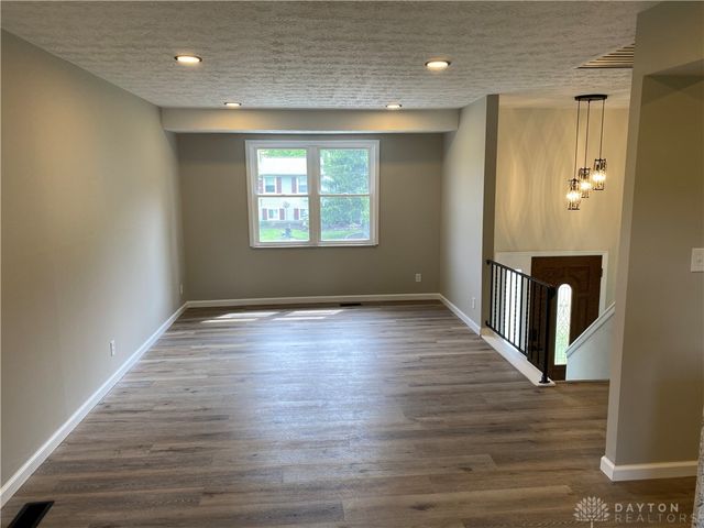 1900 Leway Drive, Fairfield, OH 45014