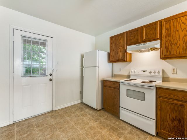 211 Autumn Pass Unit 211, San Antonio, TX 78245