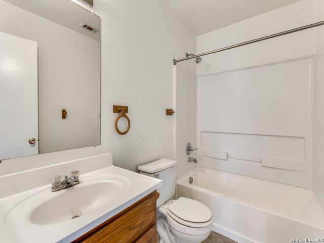 211 Autumn Pass Unit 211, San Antonio, TX 78245