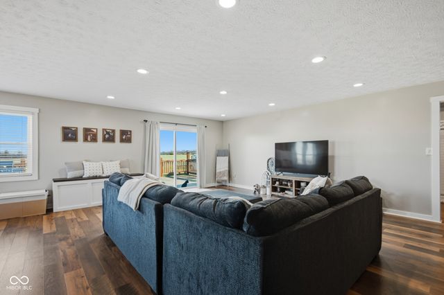 8184 S 500 Road W, Edinburgh, IN 46124