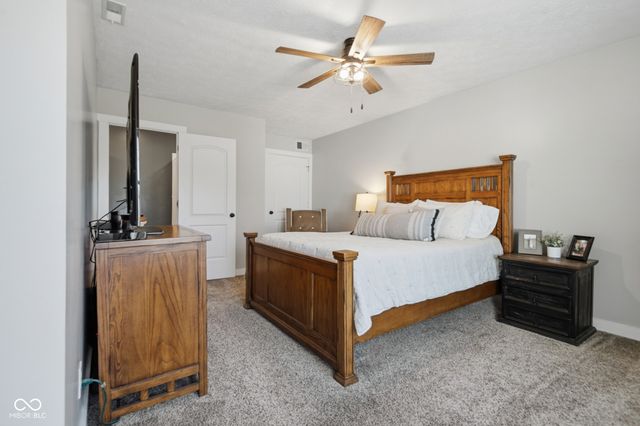 8184 S 500 Road W, Edinburgh, IN 46124