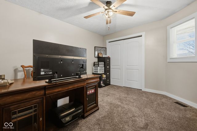 8184 S 500 Road W, Edinburgh, IN 46124