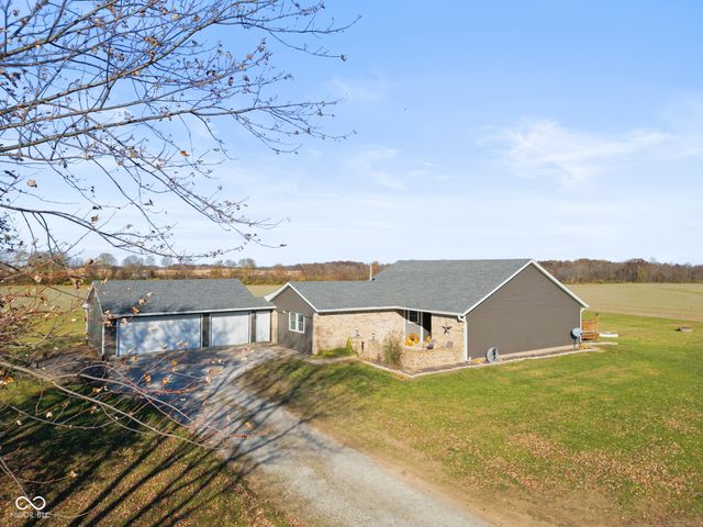 8184 S 500 Road W, Edinburgh, IN 46124