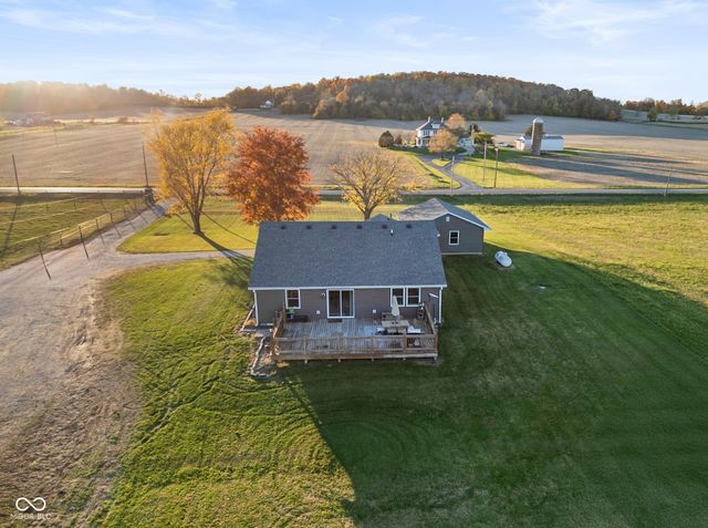 8184 S 500 Road W, Edinburgh, IN 46124