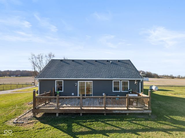 8184 S 500 Road W, Edinburgh, IN 46124