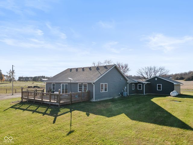 8184 S 500 Road W, Edinburgh, IN 46124