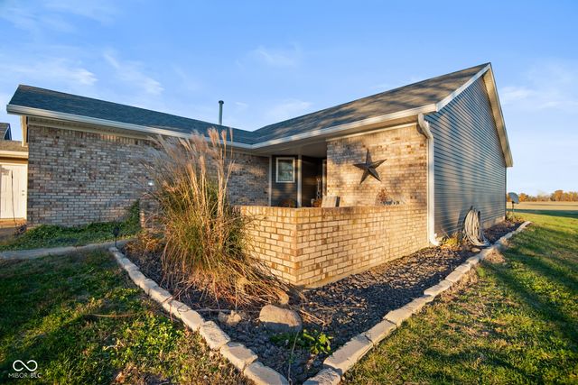 8184 S 500 Road W, Edinburgh, IN 46124