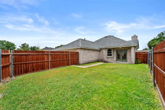 2800 Helen Lane, Mesquite, TX 75181