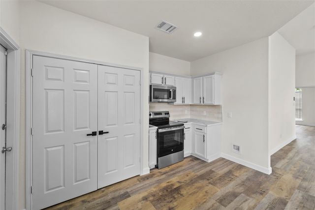 2800 Helen Lane, Mesquite, TX 75181