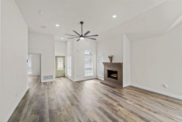2800 Helen Lane, Mesquite, TX 75181