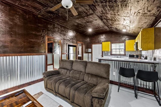 2823 Avenue Q B, Galveston, TX 77550