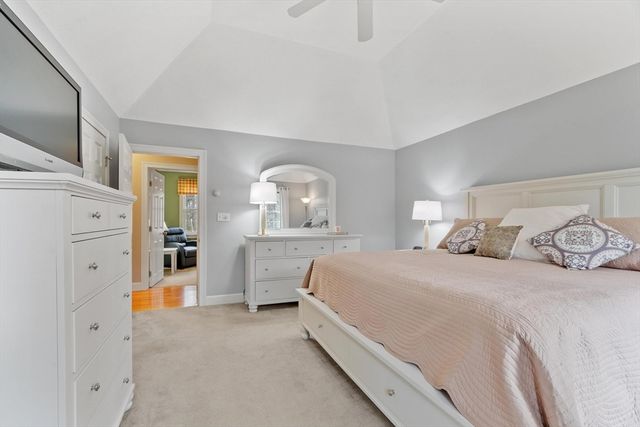 50 Arrowwood St, Methuen, MA 01844