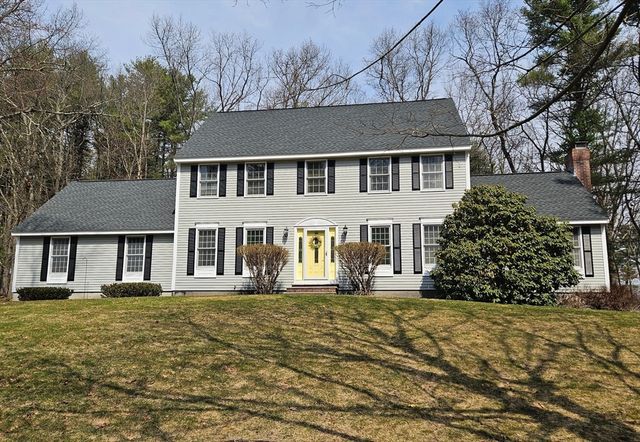 50 Arrowwood St, Methuen, MA 01844