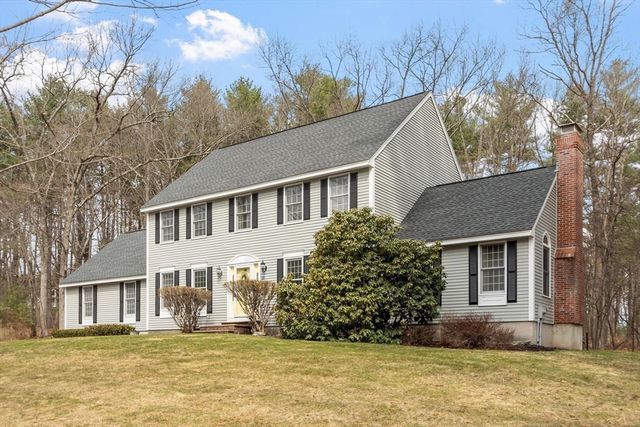 50 Arrowwood St, Methuen, MA 01844