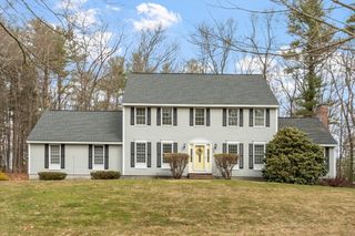 50 Arrowwood St, Methuen, MA 01844