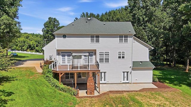 901 Bennetts Bridge Road, Greer, SC 29651