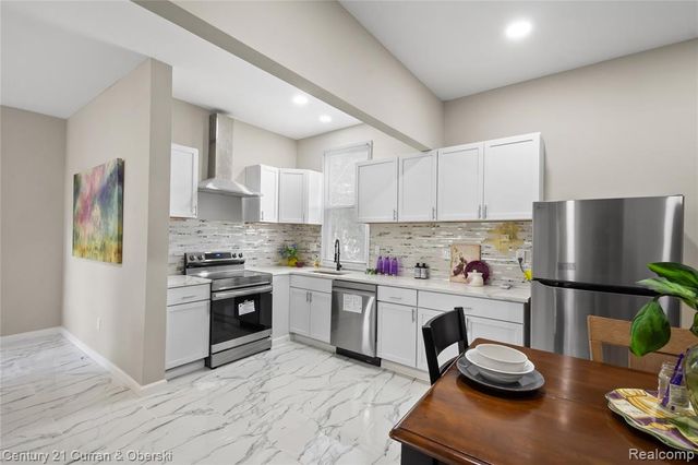 65 Melbourne Street, Detroit, MI 48202