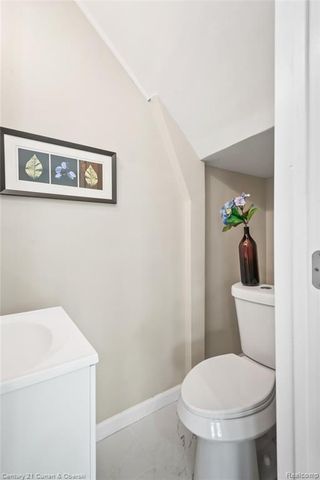 65 Melbourne Street, Detroit, MI 48202