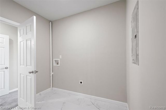 65 Melbourne Street, Detroit, MI 48202