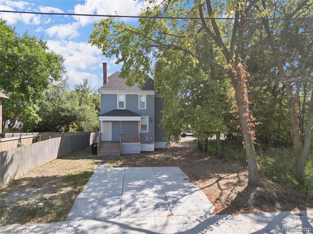 65 Melbourne Street, Detroit, MI 48202