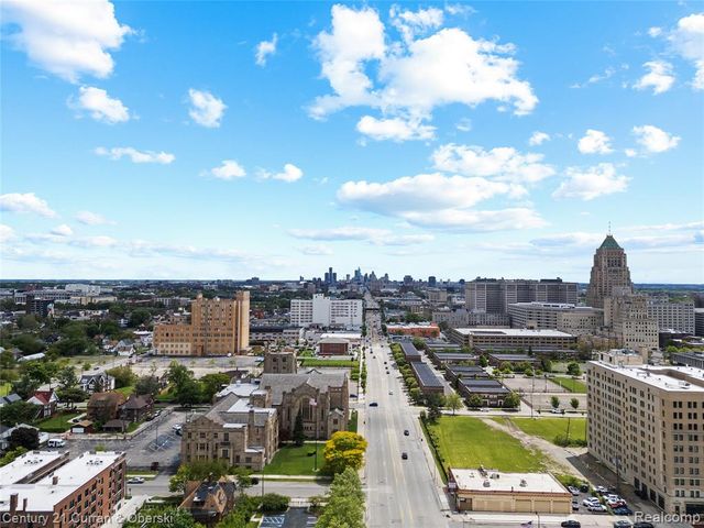 65 Melbourne Street, Detroit, MI 48202