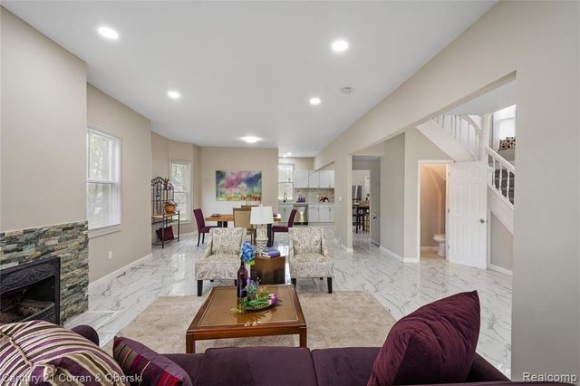 65 Melbourne Street, Detroit, MI 48202