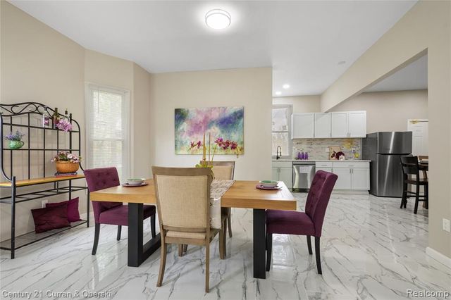 65 Melbourne Street, Detroit, MI 48202