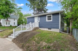 2504 18th Street, Moline, IL 61265