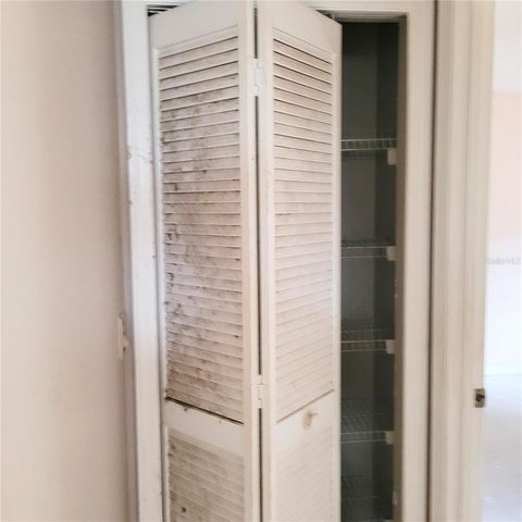 1005 GREYSTONE LANE, Sarasota, FL 34232