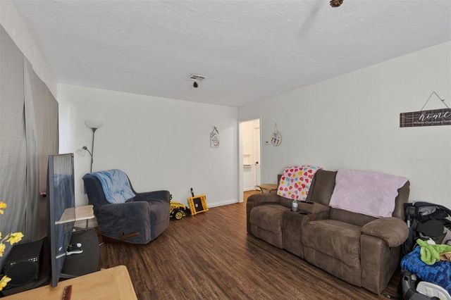 3904 Pine Avenue, Del City, OK 73115