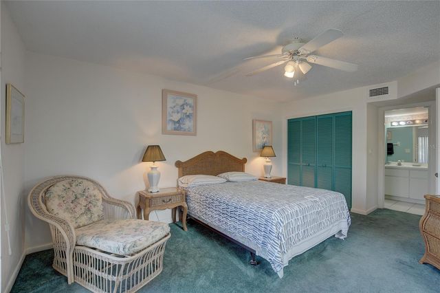2595 CYPRUS DRIVE 4-219, Palm Harbor, FL 34684