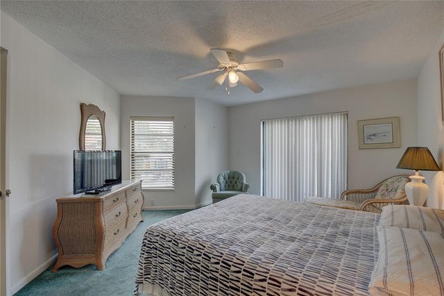 2595 CYPRUS DRIVE 4-219, Palm Harbor, FL 34684