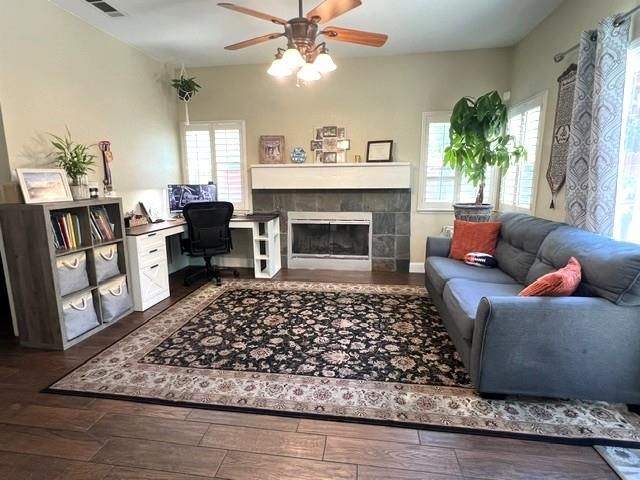 6100 Belfield Cir, Elk Grove, CA 95758