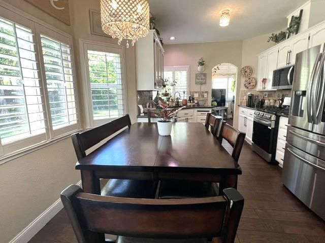 6100 Belfield Cir, Elk Grove, CA 95758